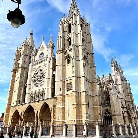 Lägenhet Amplio Atico Junto A La Catedral *