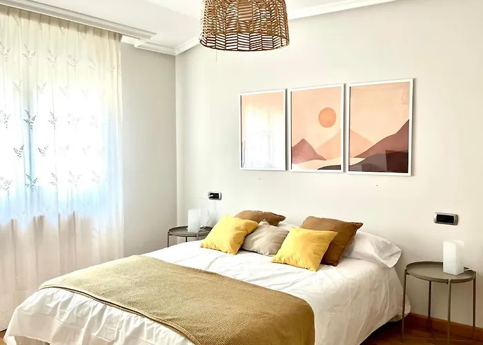 Amplio Atico Junto A La Catedral Appartement León